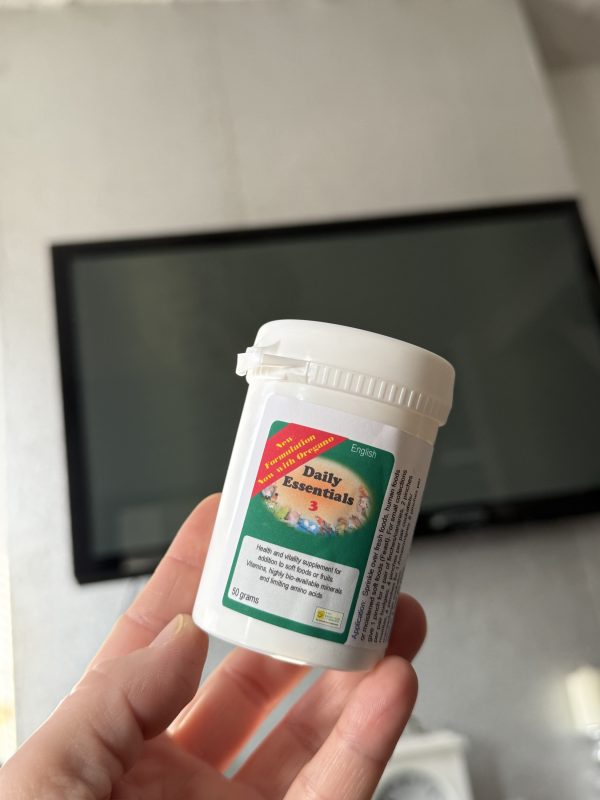 Daily Essentials3- on food multi vitamins,minerals & amino acids for birds 50G - Image 2