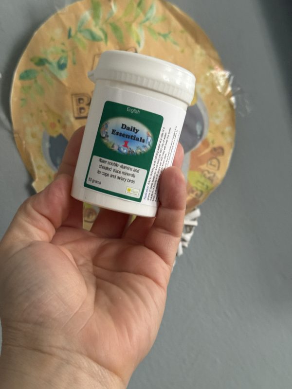 Daily essential 1 soluble multi-vitamin  for birds 50 grams - Image 3